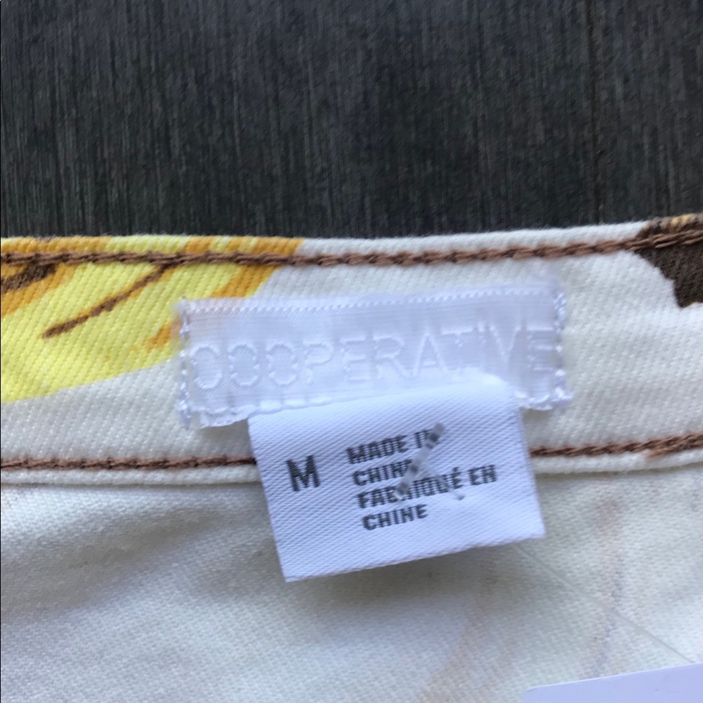 NWT UO Skirt - Picture 5 of 5